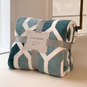 Geometic Style Reactive Blanket